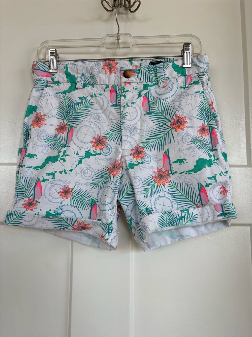 Vineyard Vines Women's White Tropical Floral & Palm Print Bermuda Shorts Size 28